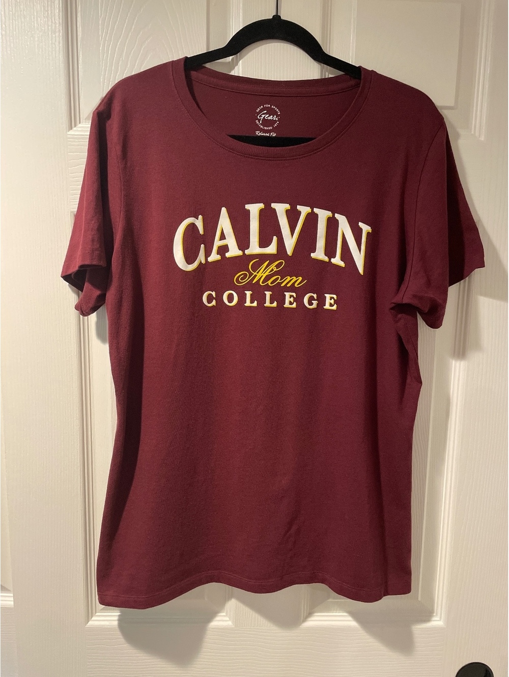 Vintage Calvin College Mom T Shirt XL Burgundy Maroon Gold Collegiate Retro